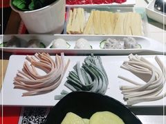 -南城十里潮汕鲜牛火锅·鲜虾生滚粥(融汇老商埠店)