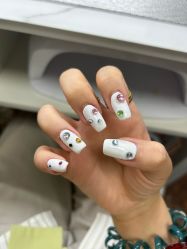 -小黑瓶美甲美睫
