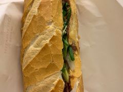 -Bánh Mì Huynh Hoa