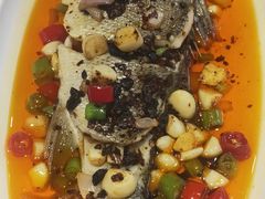 -山楂树融合菜餐厅