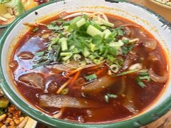 -拈签一笑黄牛肉辣卤串串