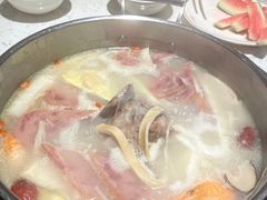 -三人行骨头王火锅(长寿店)