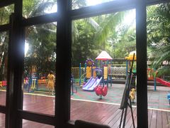 -三亚湾海居铂尔曼度假酒店