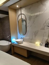 -香港倾城国际·美容美体中心