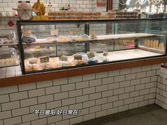 面包甜点陈列柜-提亚烘焙·手作面包·生日蛋糕(七星店)
