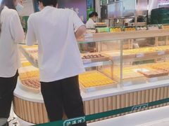 面包甜点陈列柜-泸溪河桃酥(壹方城店)