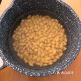 家里蔬菜粮食紧张 我就打起了黄豆的主意哈哈  图一