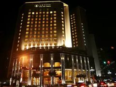 -汕尾巴黎半岛酒店