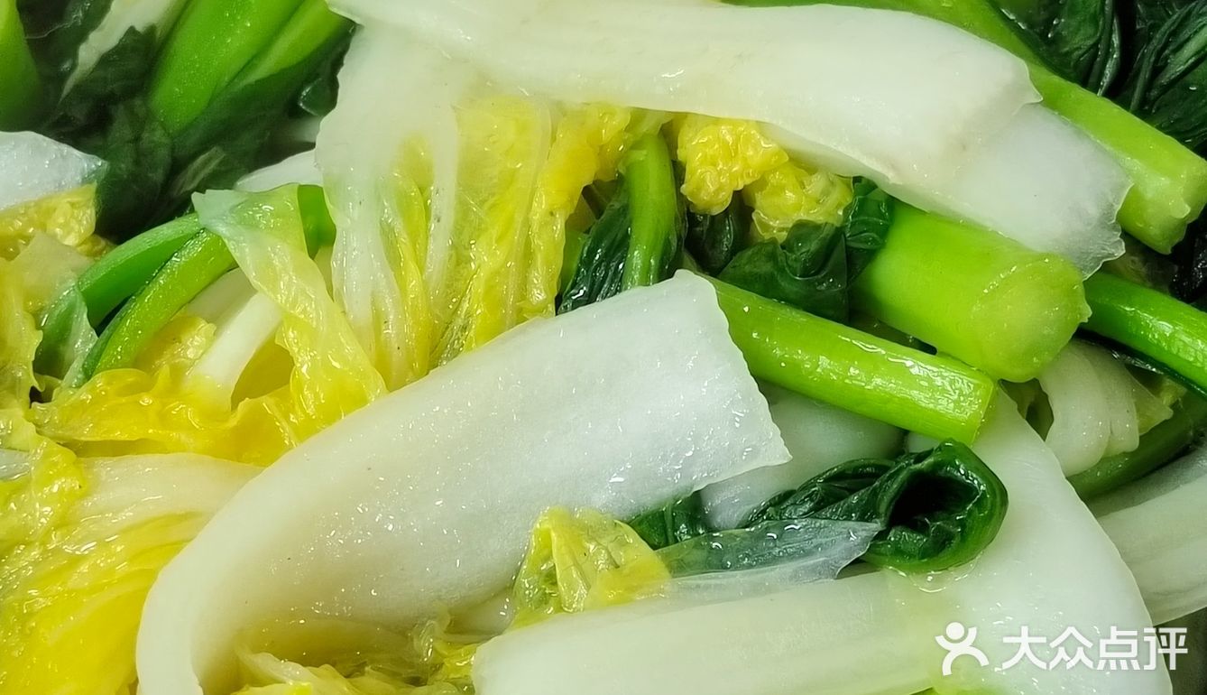 抵食夹大件的煲仔菜～秋哥美食