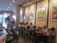 大堂-星巴克(深圳龙华人民北店)