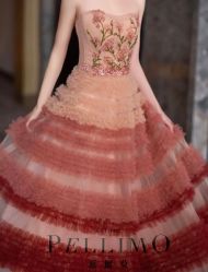 -派丽莫Pellimo原创设计婚纱品牌