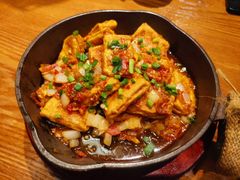 -云海肴·汽锅鸡·云南菜(天山百盛优客店)