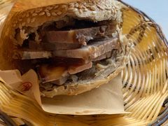 -洪峰浩老北京烧饼夹肉(角门路店)