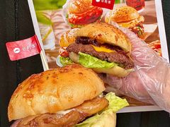 -必胜客(WOW中心城店)