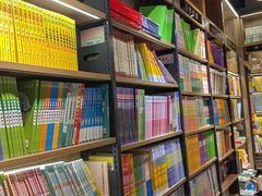 -雨丝书店(综合商业楼店)