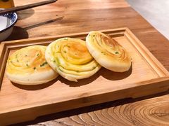 牛油煎葱油饼-十六蒲(桂林路店)