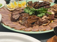 招牌卤狮头鹅七拼-潮界(虹桥新天地店)