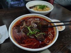 牛肉面-耙豌豆重庆小面