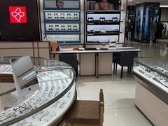 -宝岛眼镜(群光广场店)
