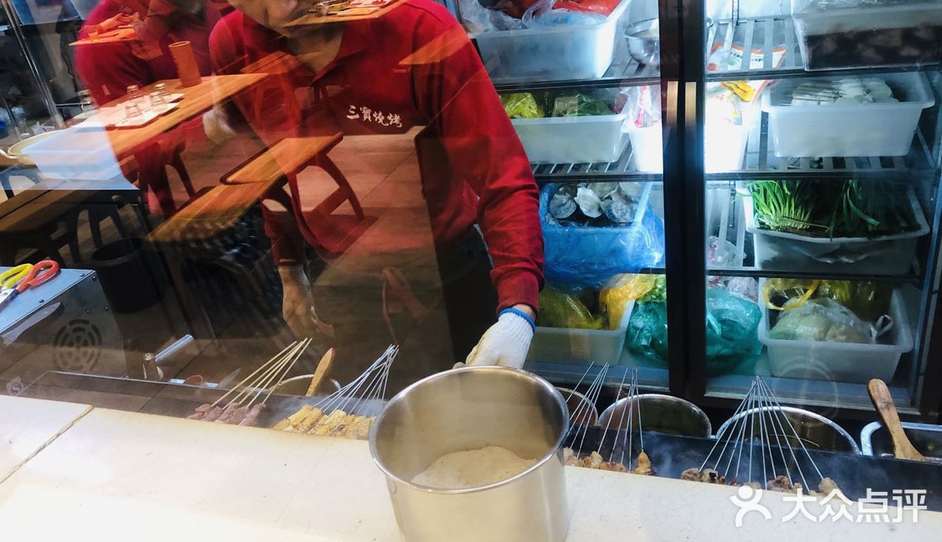 跟朋友一起来吃小龙虾，大家都说这里的小龙虾好吃