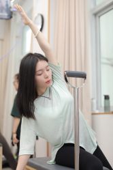 -亚太瑜伽普拉提学院