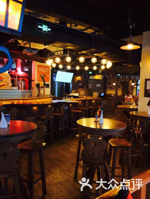 德国三皇冠1308自酿啤酒坊餐厅大堂图片 - 第452张