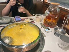 -洪氏嗨捞·广东猪肚鸡·椰子鸡火锅(西咸万象城店)