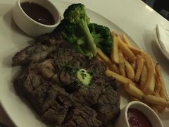 -WOLFGANG PUCK KITCHEN & BAR(迪士尼小镇店)