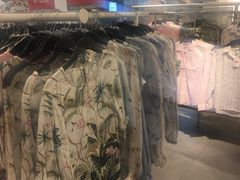 -H&M(天一广场店)