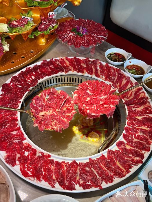 三头牛·潮汕牛肉生蚝火锅 (夏湾店)图片