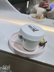 -Tloml salon