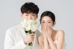 -秦皇岛我和你婚纱摄影工作室