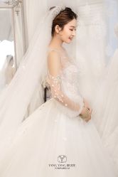 -洋洋婚纱品牌集合店