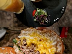 经典芝士汉堡-HIGH FIVE哈福手工汉堡(桂林路店)