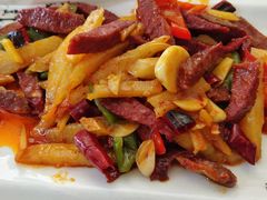 炒牛肉-匠心食府(草滩四路店)