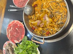 野生菌汤锅-乳仔牛牦牛汤锅 烤羊排(松潘古城店)