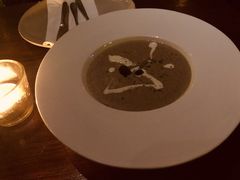 奶香蘑菇浓汤-MARU玛露音乐餐厅(大学路店)