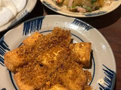 -Cuc Gach Quan Restaurant