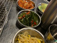 -釜山火炉·海鲜烤肉(紫藤路店)