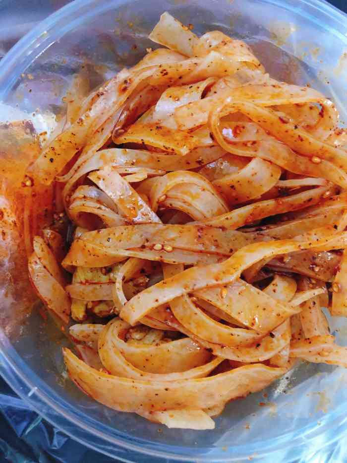 张兴邦擀面皮(咸宁东路店)-"总是点他家的外卖每次必点呱呱还免费送.