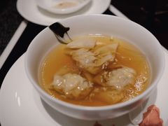 5J火腿白芦笋云吞-杭州西子湖四季酒店·金沙厅