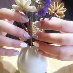 -隅日式美甲美睫專門店