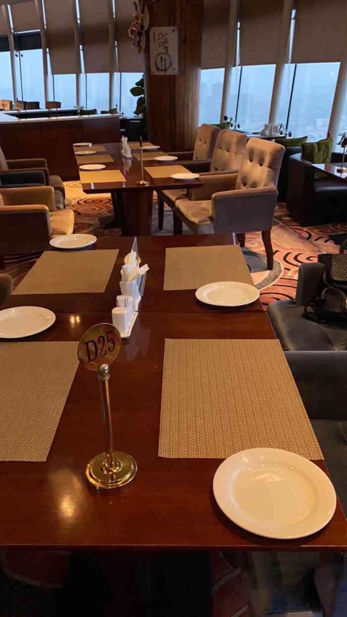 海外海皇冠大酒店海澜旋转餐厅