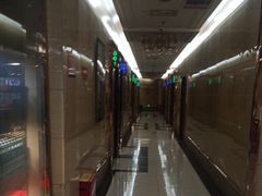 -唱吧麦颂KTV(东胜港悦广场店)