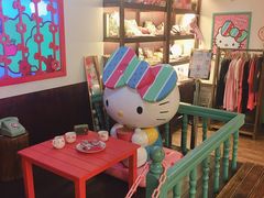-红樱花食品公司Hello Kitty台湾伴手礼专卖店(淡水店)