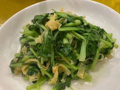 鸡毛菜炒百叶-鹿港小镇经典老上海菜(长乐路店)