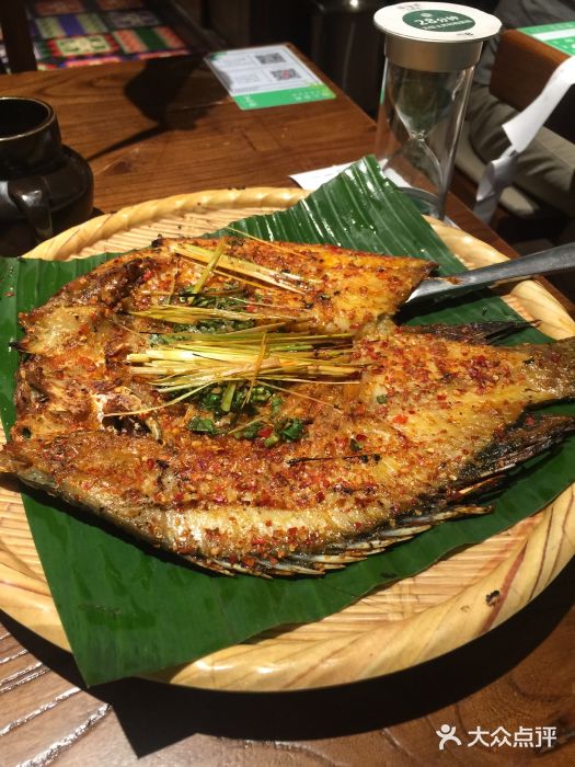 云海肴·汽锅鸡·云南菜(美罗城店)香茅草烤罗非鱼图片