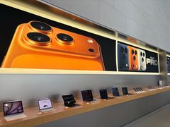 -Apple零售店(华贸购物中心店)