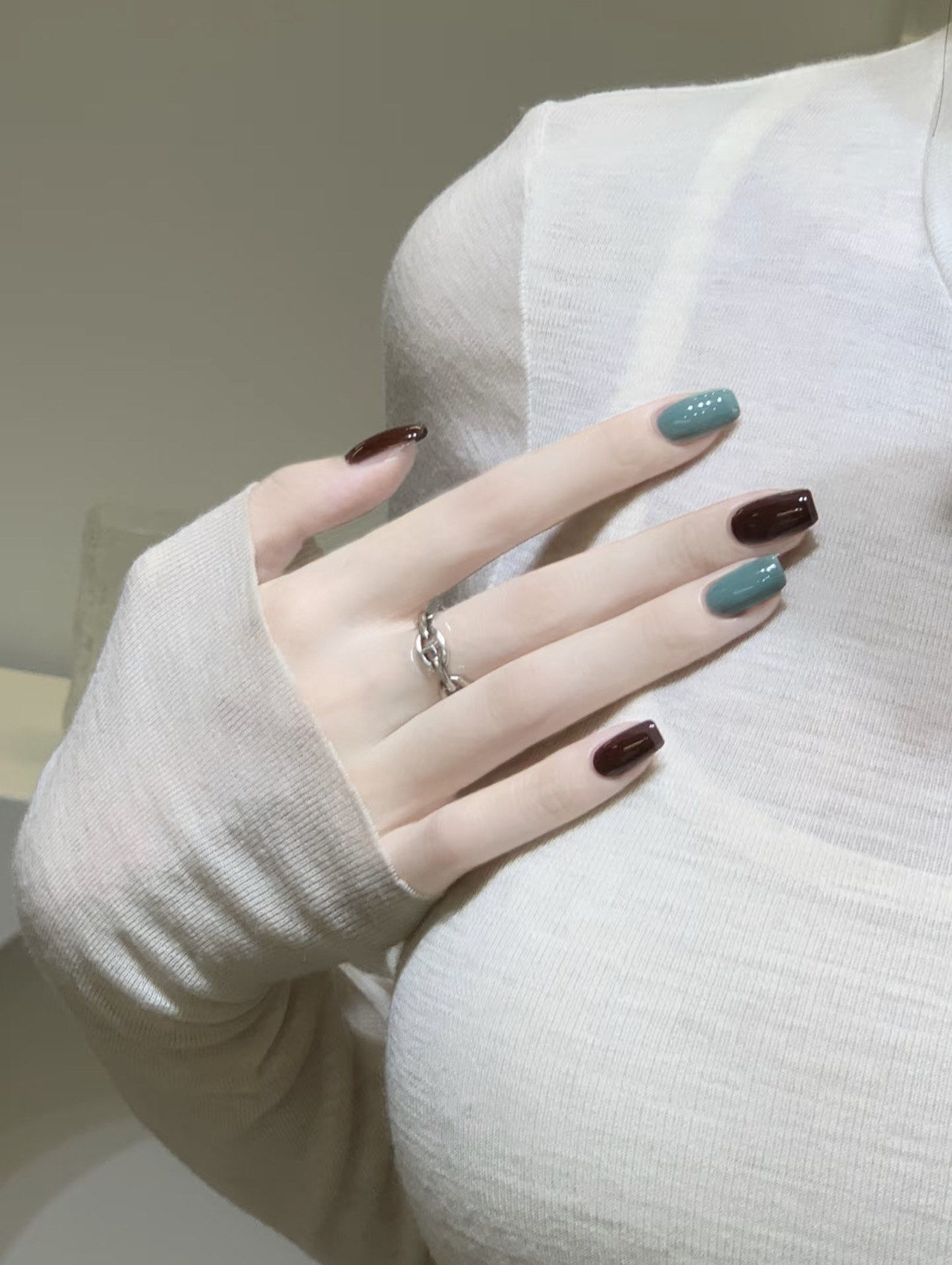 春季单色美甲款式推荐