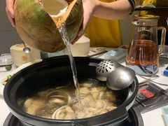 -东椰·海南椰子鸡火锅(朝阳门店)